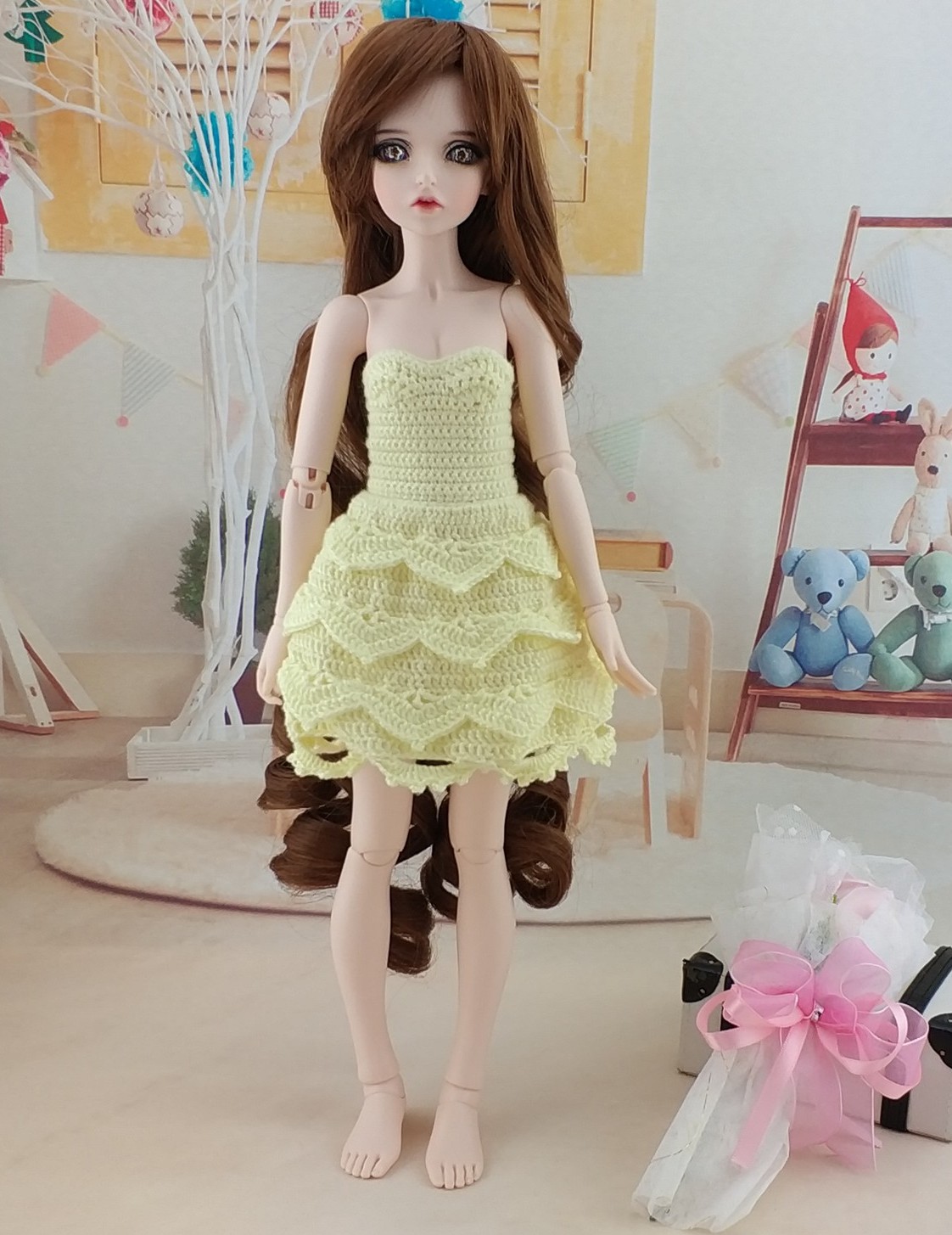 Crochet light yellow dress for 1/4 size BJD - Click Image to Close